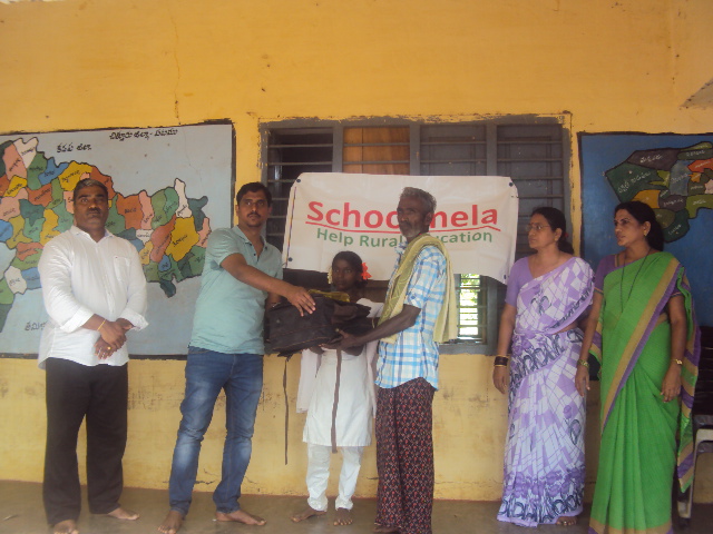 2018 - Akkurthi School Distribution Event 3