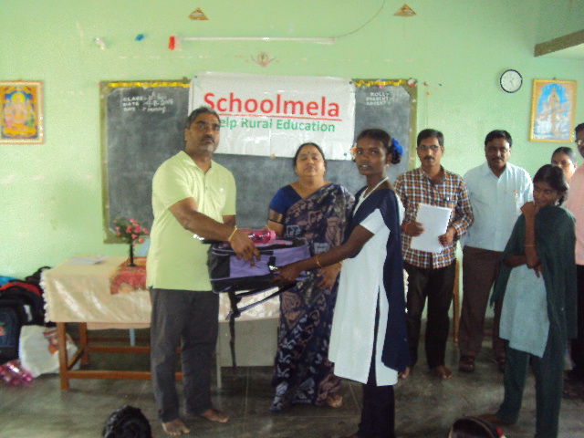 2018 - Pedakanaparthi School Distribution Event 3