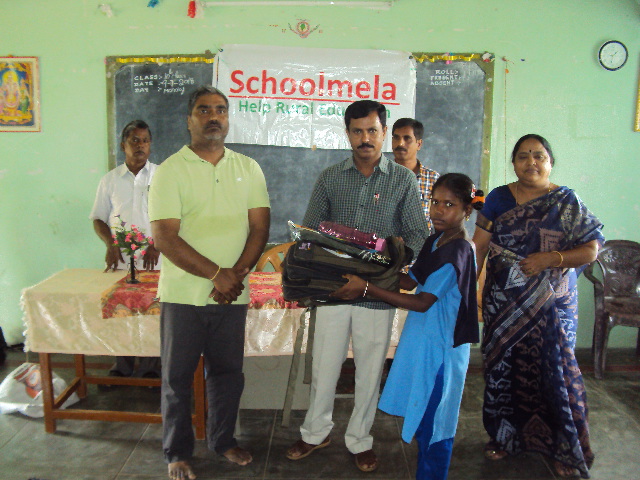 2018 - Pedakanaparthi School Distribution Event 5