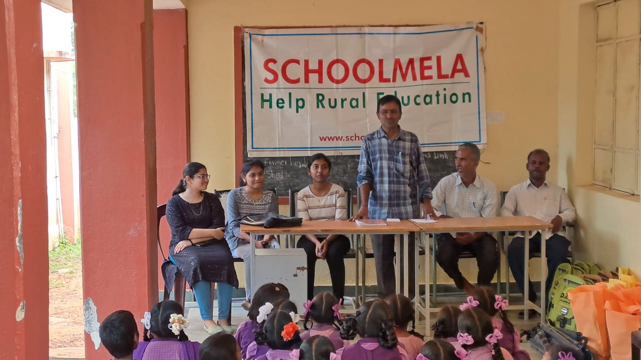 Schoolmela 2023 Distribution Kanaparthi 3